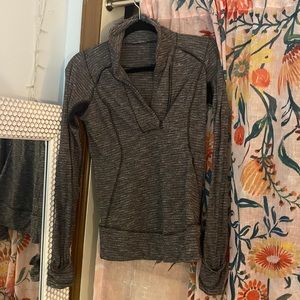 Lululemon Knit Half Zip size 6